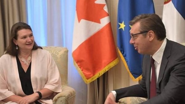 СРДАЧАН САСТАНАК ПРЕДСЕДНИКА И ЧАБЕ: Вучић примио у опроштајну посету амбасадорку Канаде СРДАЧАН САСТАНАК ПРЕДСЕДНИКА И ЧАБЕ: Вучић примио у опроштајну посету амбасадорку Канаде