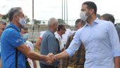 POZDRAV ASOVA: Vanja Udovičić sa zvezdom “Sloge” Vladimirom Dašićem POZDRAV ASOVA: Vanja Udovičić sa zvezdom “Sloge” Vladimirom Dašićem