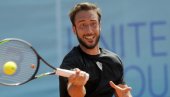 SRPSKI TENISER U POLUFINALU: Nikola Milojević juri trofej na čelendžeru u Francuskoj SRPSKI TENISER U POLUFINALU: Nikola Milojević juri trofej na čelendžeru u Francuskoj