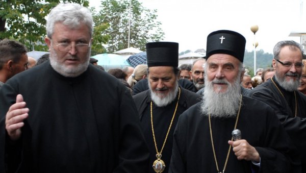 ПОМЕН ЗА ВЛАДИКУ МИЛУТИНА: Патијрх Српски Иринеј гост Ваљева ПОМЕН ЗА ВЛАДИКУ МИЛУТИНА: Патијрх Српски Иринеј гост Ваљева