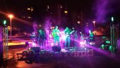 MUZIČARI JAČI OD KIŠE: Održan jubilarni 20. Festival uličnih svirača u Novom Sadu (FOTO) MUZIČARI JAČI OD KIŠE: Održan jubilarni 20. Festival uličnih svirača u Novom Sadu (FOTO)