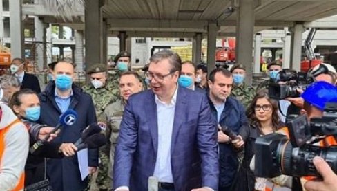 ВУЧИЋ ОБИШАО РАДОВЕ НА КОВИД БОЛНИЦИ У БАТАЈНИЦИ: Чека нас тешка јесен, дочекаћемо је спремни (ФОТО/ВИДЕО) ВУЧИЋ ОБИШАО РАДОВЕ НА КОВИД БОЛНИЦИ У БАТАЈНИЦИ: Чека нас тешка јесен, дочекаћемо је спремни (ФОТО/ВИДЕО)
