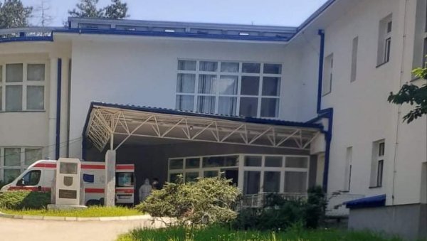 ЗАТВОРЕНА КОВИД БОЛНИЦА У СУРДУЛИЦИ ЗАТВОРЕНА КОВИД БОЛНИЦА У СУРДУЛИЦИ