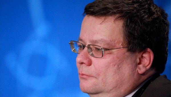 СЛОВЕНЦИ СУ ОПОРТУНИСТИЧКЕ СВИЊЕ: Дипломатски скандал на помолу, чешки политичар извређао становнике дежеле СЛОВЕНЦИ СУ ОПОРТУНИСТИЧКЕ СВИЊЕ: Дипломатски скандал на помолу, чешки политичар извређао становнике дежеле