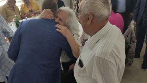 MEĐUNARODNI DAN STARIJIH OSOBA: Stefanović - Mi ćemo biti uvek tu za vas (FOTO) MEĐUNARODNI DAN STARIJIH OSOBA: Stefanović - Mi ćemo biti uvek tu za vas (FOTO)