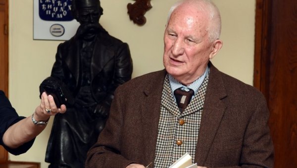 ЋЕРКИНИ СНОВИ У СТИХУ: Представљена нова књига Матије Бећковића Људмилине песме, у издању СКЗ ЋЕРКИНИ СНОВИ У СТИХУ: Представљена нова књига Матије Бећковића Људмилине песме, у издању СКЗ