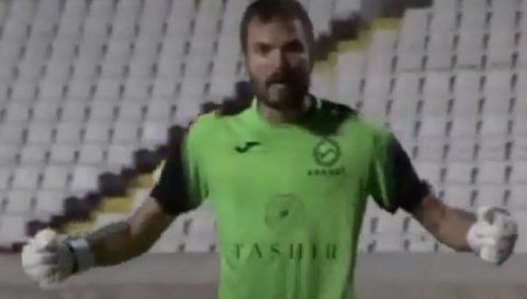 СРАМНА РЕАКЦИЈА ГОЛМАНА АРАРАТА: Србин псовкама ударио по Звезди (ВИДЕО) СРАМНА РЕАКЦИЈА ГОЛМАНА АРАРАТА: Србин псовкама ударио по Звезди (ВИДЕО)