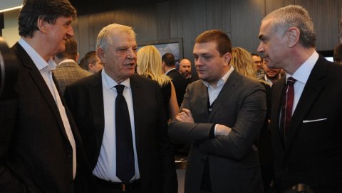 ТЕРЗИЋ ЖЕСТОКО УДАРИО НА ПАРТИЗАН: Што би се ми бавили њима, њихов ранг је Раднички ТЕРЗИЋ ЖЕСТОКО УДАРИО НА ПАРТИЗАН: Што би се ми бавили њима, њихов ранг је Раднички