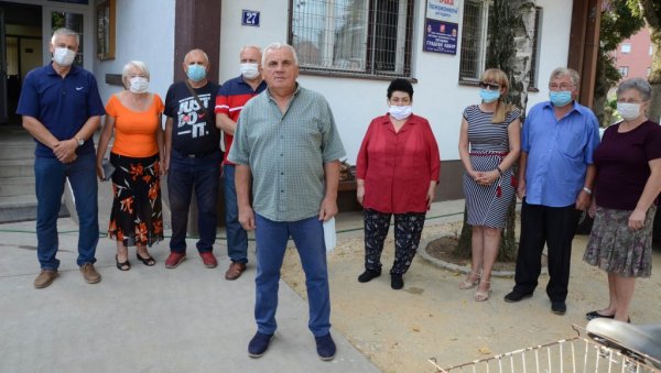 УЛАГАЊА У ЈАГОДИНИ: За бољи живот пензионера УЛАГАЊА У ЈАГОДИНИ: За бољи живот пензионера