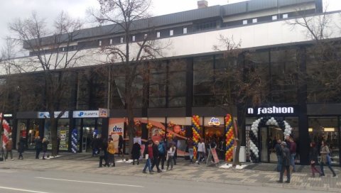 СТИЖЕ НОВАЦ ИЗ ЕМИРАТА: Лесковачки хотел у реконструкцији добија још једног инвеститора СТИЖЕ НОВАЦ ИЗ ЕМИРАТА: Лесковачки хотел у реконструкцији добија још једног инвеститора