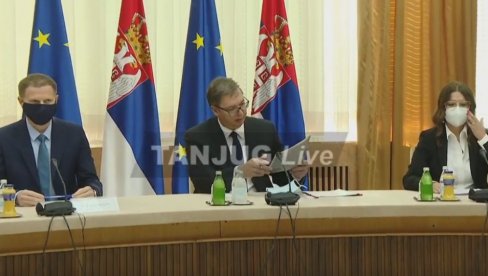 ВУЧИЋ СА ПРЕДСТАВНИЦИМА НАЦИОНАЛНОГ КОНВЕНТА О ЕУ: Замрзнути конфликти су опасни, морамо да сачувамо мир по сваку цену (ВИДЕО) ВУЧИЋ СА ПРЕДСТАВНИЦИМА НАЦИОНАЛНОГ КОНВЕНТА О ЕУ: Замрзнути конфликти су опасни, морамо да сачувамо мир по сваку цену (ВИДЕО)