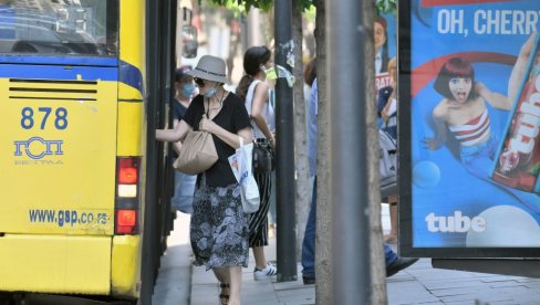 ДЕВОЈКЕ СЕ ПОТУКЛЕ У АУТОБУСУ! Детаљи инцидента на линији 23 - возач од шока није стигао да притисне паник тастер ДЕВОЈКЕ СЕ ПОТУКЛЕ У АУТОБУСУ! Детаљи инцидента на линији 23 - возач од шока није стигао да притисне паник тастер