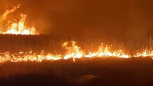 VELIKI POŽAR NADOMAK ATINE: Stanovništvu naređena evakuacija (VIDEO) VELIKI POŽAR NADOMAK ATINE: Stanovništvu naređena evakuacija (VIDEO)