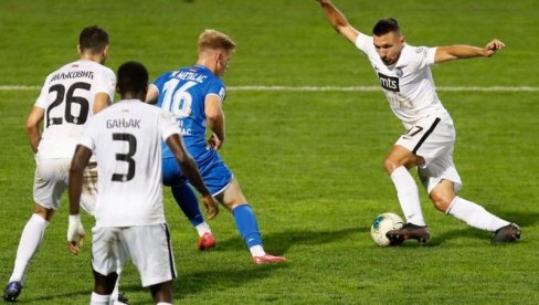 DA LI JE PARTIZAN OŠTEĆEN ZA PENAL: Evo šta o spornom momentu kaže sudijski ekspert DA LI JE PARTIZAN OŠTEĆEN ZA PENAL: Evo šta o spornom momentu kaže sudijski ekspert