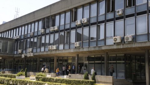 НОВИ БЕОГРАД БИРА ПРЕДСЕДИКА: Данас општина добија руководство НОВИ БЕОГРАД БИРА ПРЕДСЕДИКА: Данас општина добија руководство