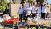 HUMANITARNI BAZAR U SUBOTICI: Prikupili 659 HILJADA DINARA za lečenje malog Olivera HUMANITARNI BAZAR U SUBOTICI: Prikupili 659 HILJADA DINARA za lečenje malog Olivera