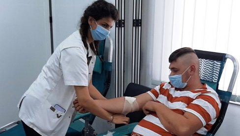 ОДЛИЧАН ОДЗИВ НА АКЦИЈУ ДАВАЊА КРВИ: Мештани Рсавца показали хуманост на делу ОДЛИЧАН ОДЗИВ НА АКЦИЈУ ДАВАЊА КРВИ: Мештани Рсавца показали хуманост на делу