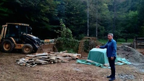 ИЗЛЕТИШТУ СТАРИ СЈАЈ: Градоначелник Чачка обишао радове на Аетоничком врелу ИЗЛЕТИШТУ СТАРИ СЈАЈ: Градоначелник Чачка обишао радове на Аетоничком врелу