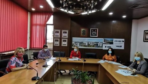 „ЗЛАТНИ ПУЖ“ ОВЕ ГОДИНЕ ОНЛАЈН „ЗЛАТНИ ПУЖ“ ОВЕ ГОДИНЕ ОНЛАЈН