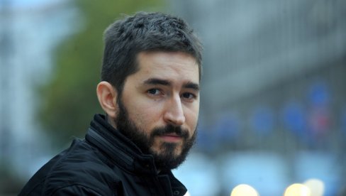 U POTRAZI ZA LJUDSKIM BIĆEM: Mladi umetnik Antanasije Punoševac o izložbi u galeriji Ulus U POTRAZI ZA LJUDSKIM BIĆEM: Mladi umetnik Antanasije Punoševac o izložbi u galeriji Ulus