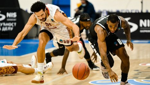 UŽIVO: Partizan - Venecija, crno-beli demolirali Italijane, Tomas i Miler-Mekentajer preplivali Veneciju! UŽIVO: Partizan - Venecija, crno-beli demolirali Italijane, Tomas i Miler-Mekentajer preplivali Veneciju!