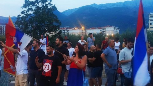 MINISTAR TVRDI DA JE ZLOUPOTREBILA DECU: Učiteljica Rada Višnjić pozvala učenike na moleban i naišla na osudu nadležnih MINISTAR TVRDI DA JE ZLOUPOTREBILA DECU: Učiteljica Rada Višnjić pozvala učenike na moleban i naišla na osudu nadležnih