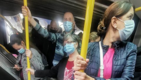 ПРВОГ ДАНА НАПИСАЛИ 15 ПРИЈАВА: Санитарна инспекција и комунална милиција контролисали ношење маске у возилима јавног градског превоза ПРВОГ ДАНА НАПИСАЛИ 15 ПРИЈАВА: Санитарна инспекција и комунална милиција контролисали ношење маске у возилима јавног градског превоза