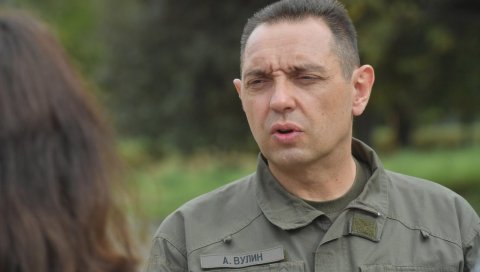 ВУЛИН О ВЕЖБИ НА ПЕШТЕРУ: “Садејство 2020” је прилика да се покаже колико је војска напредовала ВУЛИН О ВЕЖБИ НА ПЕШТЕРУ: “Садејство 2020” је прилика да се покаже колико је војска напредовала