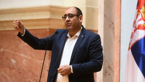 МИЛИЈАРДЕ СУ УЛОЖИЛИ У ПРЕТХОДНИХ 12 ГОДИНА Ђукановић о НВО: Вучић је јунак данашњице шта је све од те мафије издржао МИЛИЈАРДЕ СУ УЛОЖИЛИ У ПРЕТХОДНИХ 12 ГОДИНА Ђукановић о НВО: Вучић је јунак данашњице шта је све од те мафије издржао