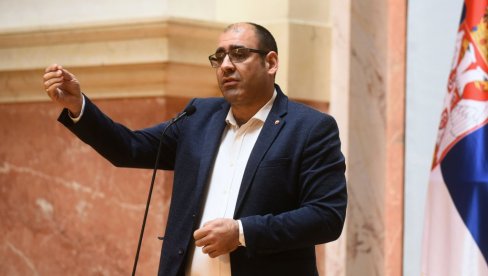 MILIJARDE SU ULOŽILI U PRETHODNIH 12 GODINA Đukanović o NVO: Vučić je junak današnjice šta je sve od te mafije izdržao MILIJARDE SU ULOŽILI U PRETHODNIH 12 GODINA Đukanović o NVO: Vučić je junak današnjice šta je sve od te mafije izdržao