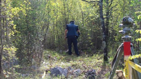ДЕМИНЕРИ ЦИВИЛНЕ ЗАШТИТЕ РС У ТРЕБИЊУ: Будући аеродром чисте од мина ДЕМИНЕРИ ЦИВИЛНЕ ЗАШТИТЕ РС У ТРЕБИЊУ: Будући аеродром чисте од мина