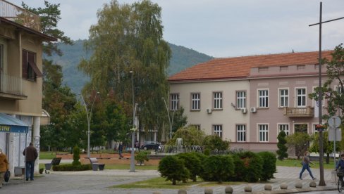 ТРСТЕНИК УЛАЗИ У ДРУГУ НЕДЕЉУ ВАНРЕДНЕ СИТУАЦИЈЕ: Нови случајеви оболелих ТРСТЕНИК УЛАЗИ У ДРУГУ НЕДЕЉУ ВАНРЕДНЕ СИТУАЦИЈЕ: Нови случајеви оболелих