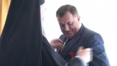 СРДАЧАН РАЗГОВОР: Додик пожелео брз опоравак митрополиту Амфилохију СРДАЧАН РАЗГОВОР: Додик пожелео брз опоравак митрополиту Амфилохију