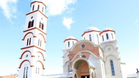 UGLJEVIK STASAO U CENTAR DUHOVNOSTI: Vladika Fotije zahvalio načelniku Periću na odličnoj saradnji UGLJEVIK STASAO U CENTAR DUHOVNOSTI: Vladika Fotije zahvalio načelniku Periću na odličnoj saradnji