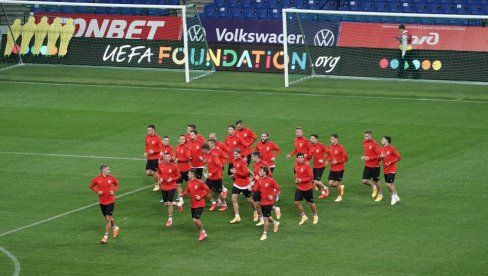 INTEROV STRAŠAN PLAN: Konte dovodi reprezentativca Srbije! INTEROV STRAŠAN PLAN: Konte dovodi reprezentativca Srbije!