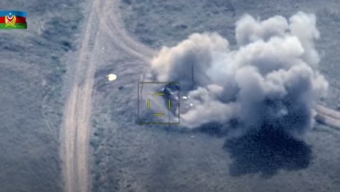 БАКУ ОБЈАВИО НОВИ СНИМАК: Уништили смо јерменски војни конвој (ВИДЕО) БАКУ ОБЈАВИО НОВИ СНИМАК: Уништили смо јерменски војни конвој (ВИДЕО)