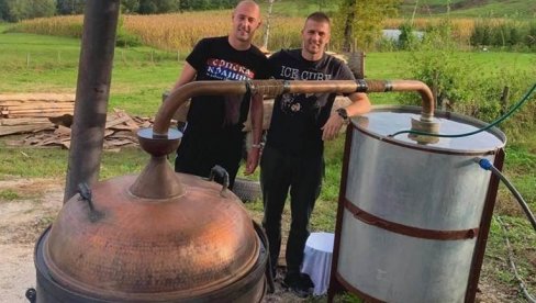 HRVATIMA SMETA MAJICA ZVEZDINOG KAPITENA: Velikosrbin opet provorica, prisvaja naše tlo HRVATIMA SMETA MAJICA ZVEZDINOG KAPITENA: Velikosrbin opet provorica, prisvaja naše tlo