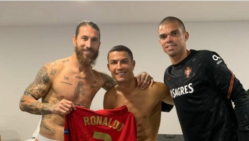 RAMOS I RONALDO OPET ZAJEDNO: Ponovo se sastali nekadašnji saigrači iz Reala RAMOS I RONALDO OPET ZAJEDNO: Ponovo se sastali nekadašnji saigrači iz Reala