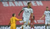 POEZIJA- SMS PUTA 2: Mitrović, Lazović, Tadić, pa Sergej – doktorska realizacija (VIDEO) POEZIJA- SMS PUTA 2: Mitrović, Lazović, Tadić, pa Sergej – doktorska realizacija (VIDEO)