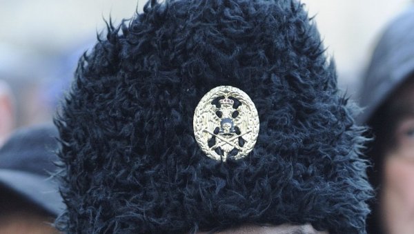 МУП УНСКО-САНСКОГ КАНТОНА: Полицајци Срби суспендовани због туђих кокарди МУП УНСКО-САНСКОГ КАНТОНА: Полицајци Срби суспендовани због туђих кокарди