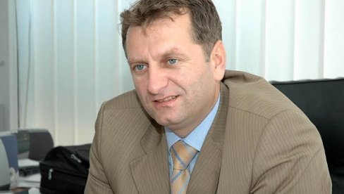 ФОНД ПИО РС: Почеле исплате пензија за септембар ФОНД ПИО РС: Почеле исплате пензија за септембар