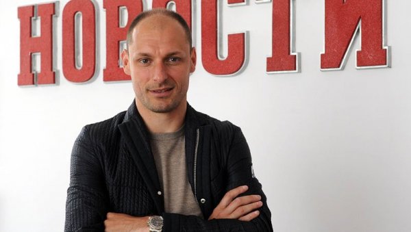 ЛАНЕ ЈОВАНОВИЋ БЕЗ ДЛАКЕ НА ЈЕЗИКУ: Свет нас третира као нижу расу! Ђоковић и Јокић су то што јесу јер су се такви родили ЛАНЕ ЈОВАНОВИЋ БЕЗ ДЛАКЕ НА ЈЕЗИКУ: Свет нас третира као нижу расу! Ђоковић и Јокић су то што јесу јер су се такви родили