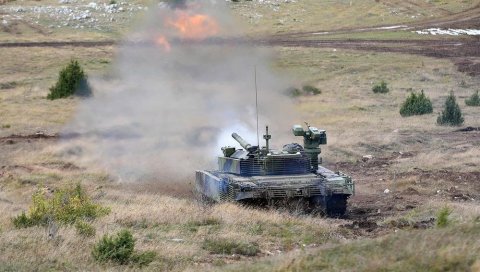 МИНИСТАР ВУЛИН: Вежба Садејство 2020 показала да ВС сјајно функционише МИНИСТАР ВУЛИН: Вежба Садејство 2020 показала да ВС сјајно функционише