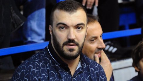ПЕКОВИЋ НОВИ ПРЕДСЕДНИК КС ЦРНЕ ГОРЕ: Бивши први човек Партизана наследио Веселина Баровића ПЕКОВИЋ НОВИ ПРЕДСЕДНИК КС ЦРНЕ ГОРЕ: Бивши први човек Партизана наследио Веселина Баровића