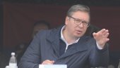 VUČIĆ SUTRA NA VOJNOJ VEŽBI ODGOVOR 2021: Predsednik Srbije obilazi dva poligona VUČIĆ SUTRA NA VOJNOJ VEŽBI ODGOVOR 2021: Predsednik Srbije obilazi dva poligona