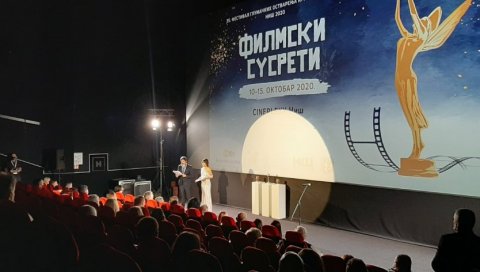 ФИЛМ ИМЕ НАРОДА ОТВАРА ПРОГРАМ: У Нишу почео 55. Фестивал глумачког остварења играног филма (ФОТО) ФИЛМ ИМЕ НАРОДА ОТВАРА ПРОГРАМ: У Нишу почео 55. Фестивал глумачког остварења играног филма (ФОТО)