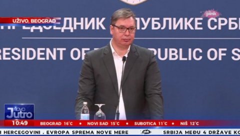 ВУЧИЋЕВ АПЕЛ ГРАЂАНИМА: Председник Србије о маскама и дистанци ВУЧИЋЕВ АПЕЛ ГРАЂАНИМА: Председник Србије о маскама и дистанци
