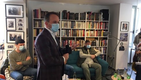 У КРИЗИ ЈЕ ПОМОЋ НАЈПОТРЕБНИЈА: У Новом Саду отворен Фестивал менталног здравља У КРИЗИ ЈЕ ПОМОЋ НАЈПОТРЕБНИЈА: У Новом Саду отворен Фестивал менталног здравља