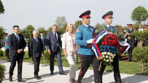 НА РЕПУБЛИЧКОМ НИВОУ БИЋЕ ОБЕЛЕЖАВАНА ЈОШ ДВА ДОГАЂАЈА: Дан сећања на убијени децу у НДХ и Спасавање савезничких пилота, операција Халијард НА РЕПУБЛИЧКОМ НИВОУ БИЋЕ ОБЕЛЕЖАВАНА ЈОШ ДВА ДОГАЂАЈА: Дан сећања на убијени децу у НДХ и Спасавање савезничких пилота, операција Халијард