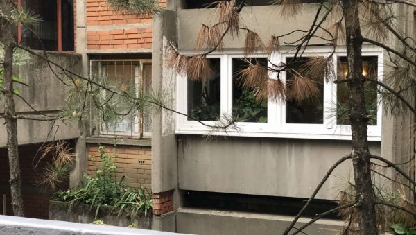 ХОРОР У БЕОГРАДУ: Беживотна тела супружника пронађена у стану на Вождовцу ХОРОР У БЕОГРАДУ: Беживотна тела супружника пронађена у стану на Вождовцу